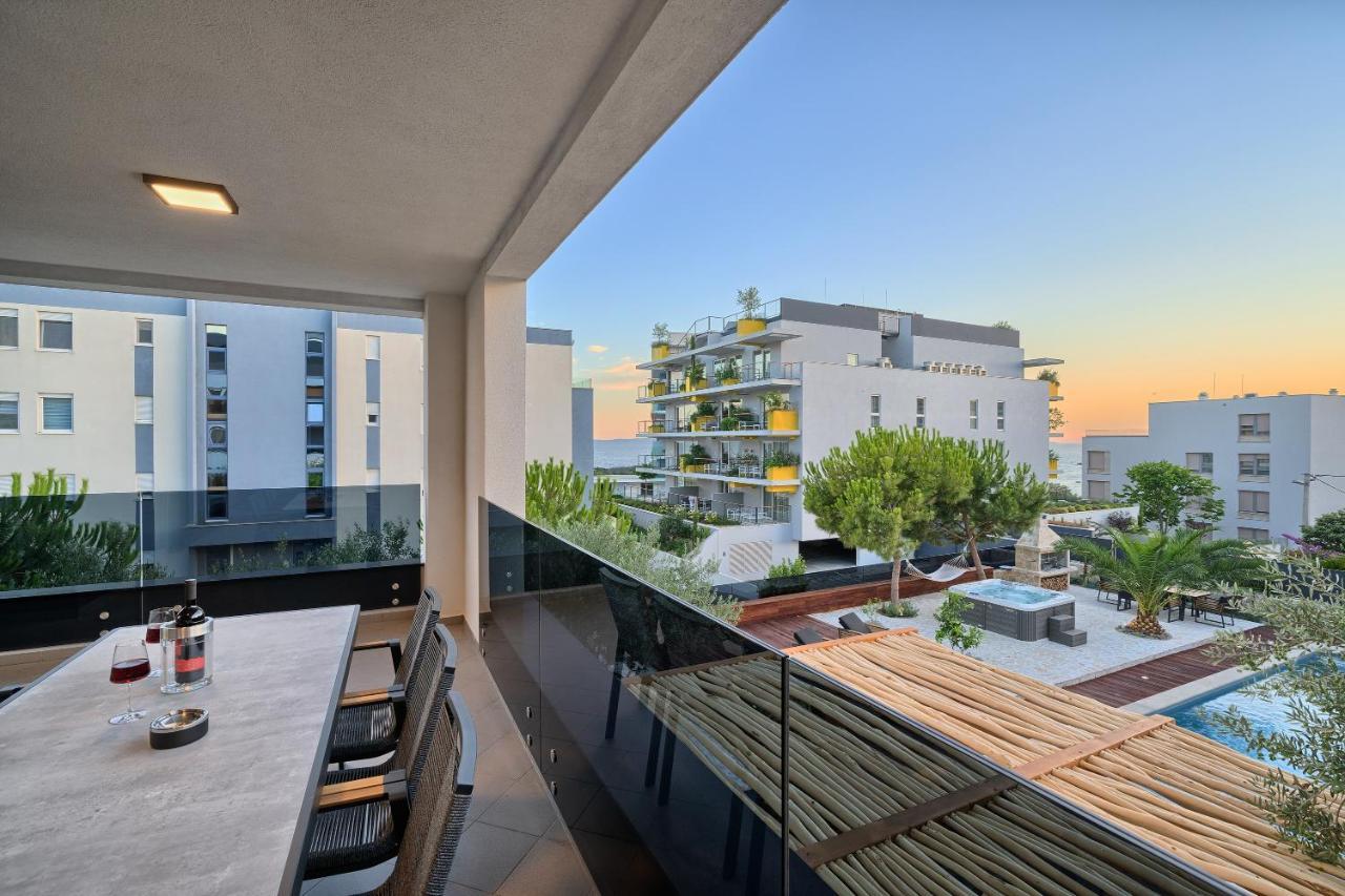 Liberty Living * Split