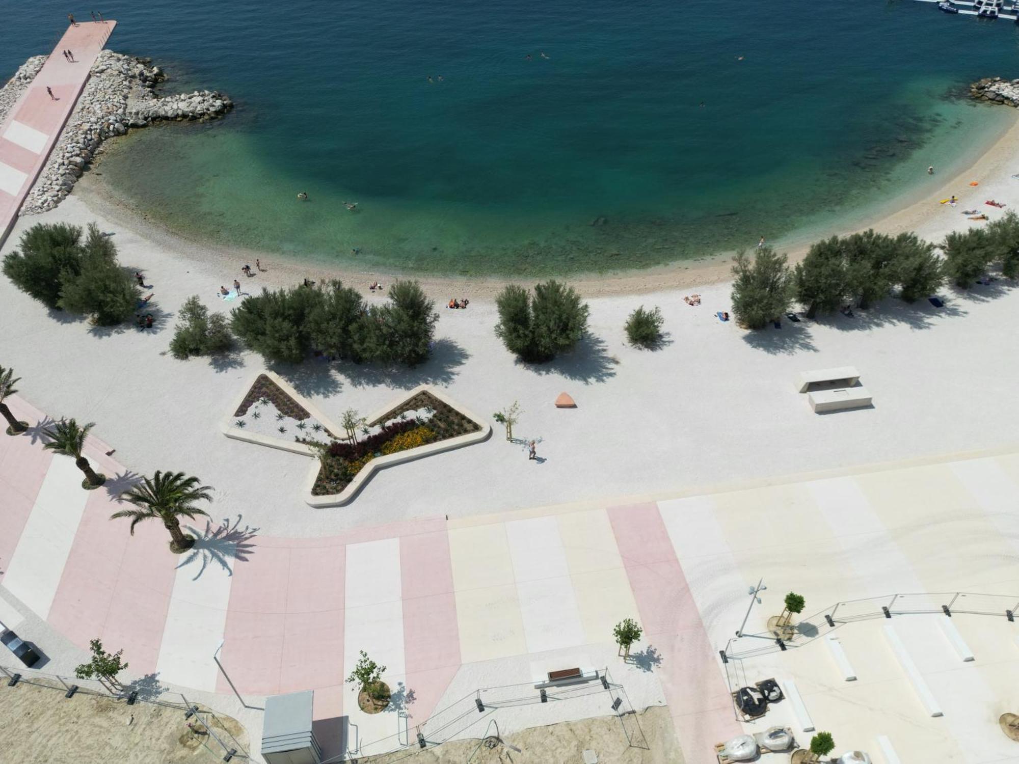 Liberty Living * Split